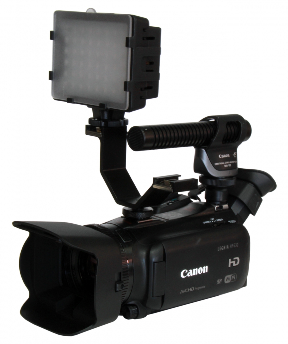 Videokamera Canon Legria HF G30 s LED světlem a mikrofonem Canon Dm-100 Videokamera Canon Legria HF G30 s LED světlem a mikrofonem Canon Dm-100