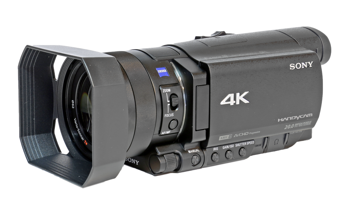 Videokamera Sony FDR-AX10 v přední perspektivě... Videokamera Sony FDR-AX10 v přední perspektivě...