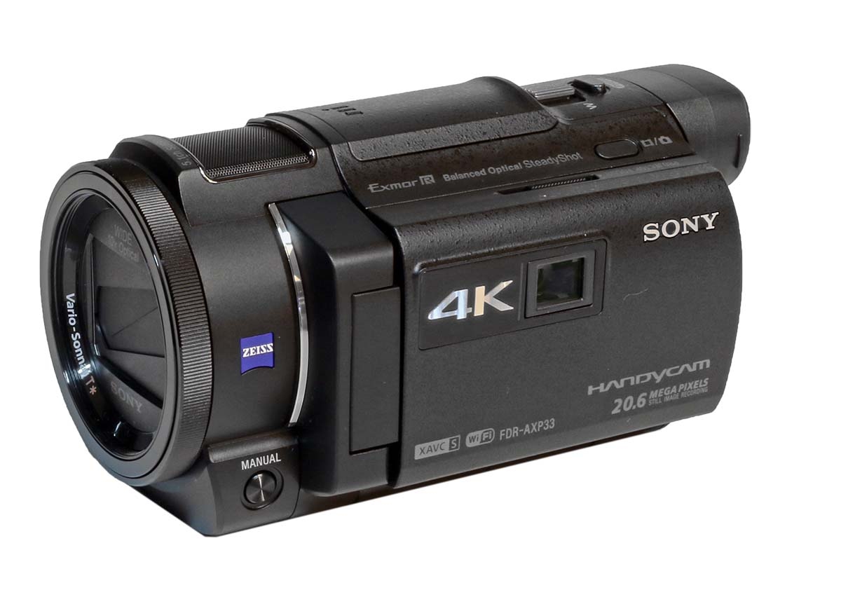 Sony HDR-AXP33: přední perspektiva Sony HDR-AXP33: přední perspektiva