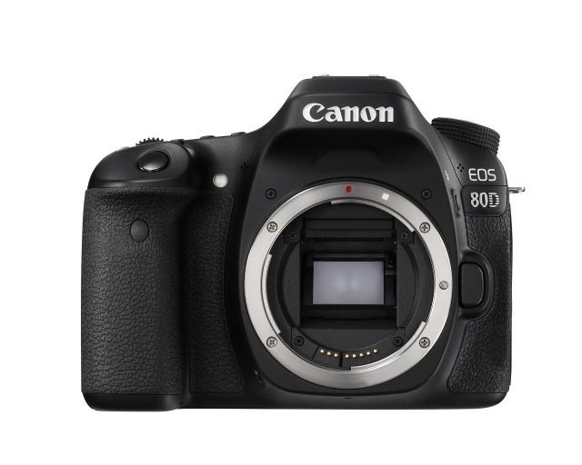 Canon EOS 80D zepředu Canon EOS 80D zepředu
