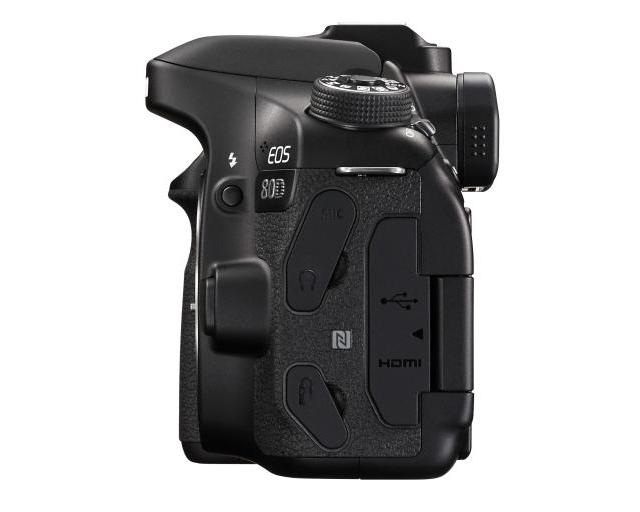 Canon EOS 80D v detailu zboku... Canon EOS 80D v detailu zboku...