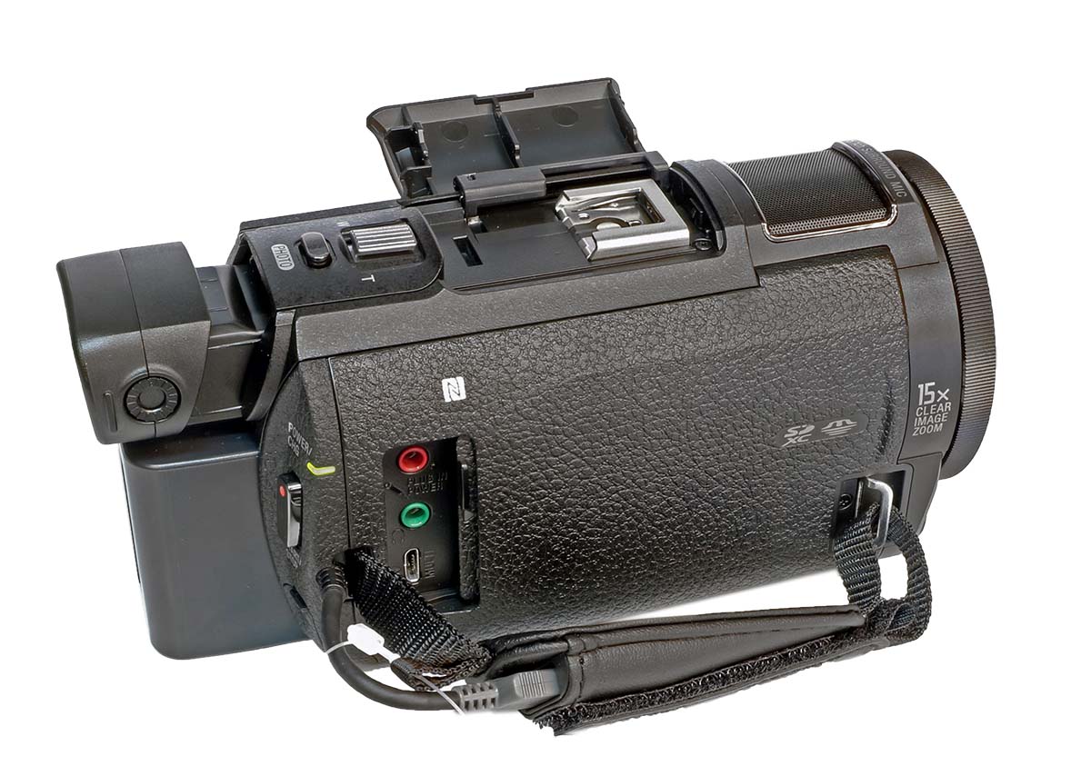 Videokamera Sony AX33 - ergonomie botičky Videokamera Sony AX33 - ergonomie botičky