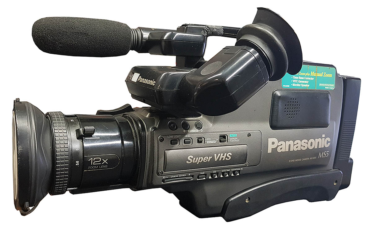 Krásný exponát našeho MUZEA: Panasonic NV-MS5... Krásný exponát našeho MUZEA: Panasonic NV-MS5...