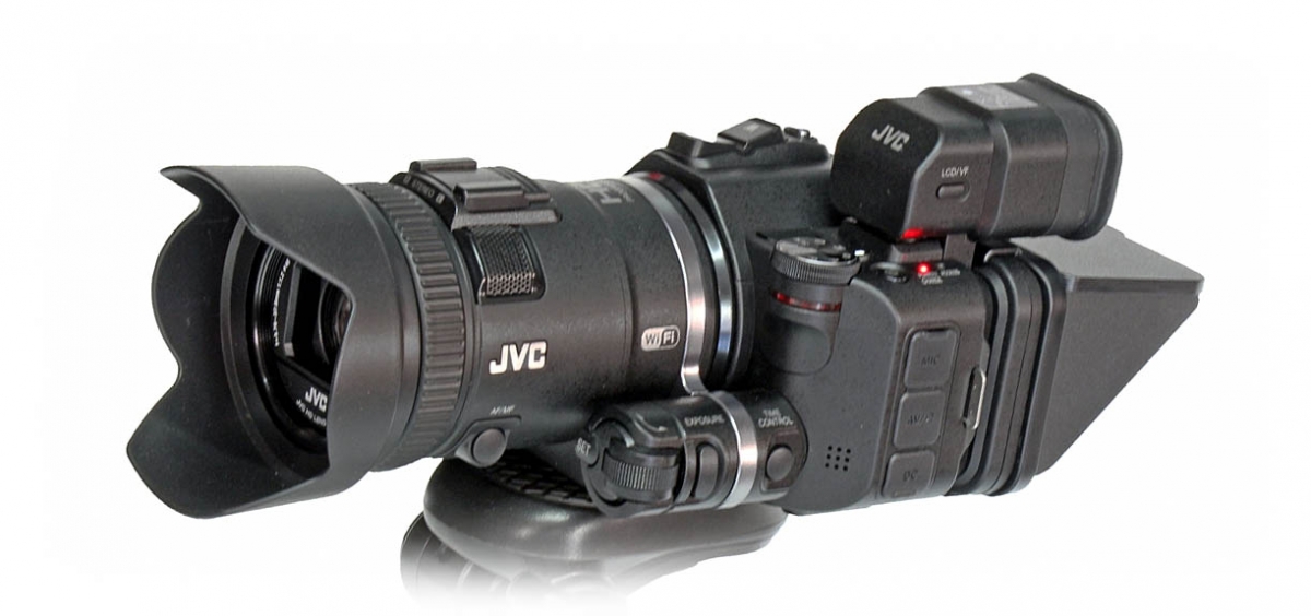 Videokamera JVC GC-PX100 s odnímatelným hledáčkem Videokamera JVC GC-PX100 s odnímatelným hledáčkem
