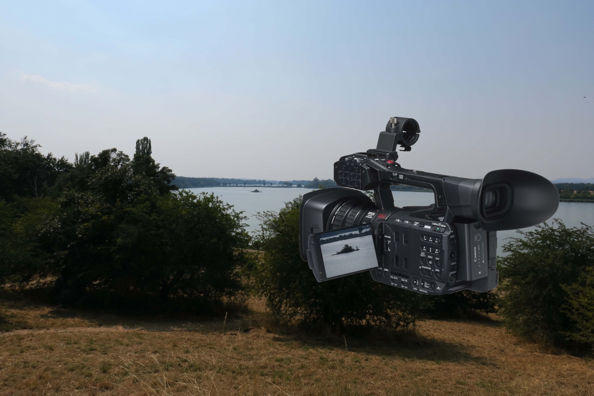 KRÁL jednočipů Canon XF200 KRÁL jednočipů Canon XF200